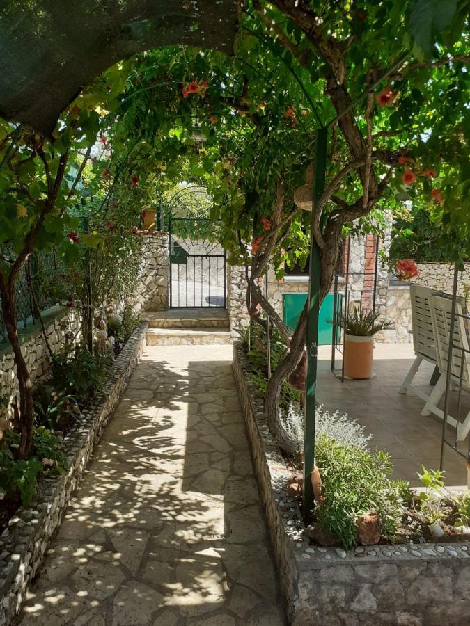 Apartman Marin Ražanj Exteriör bild
